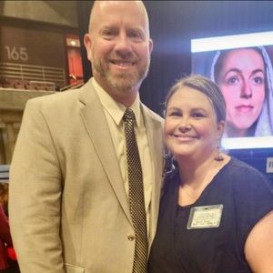 Meet your Posher, Leslie